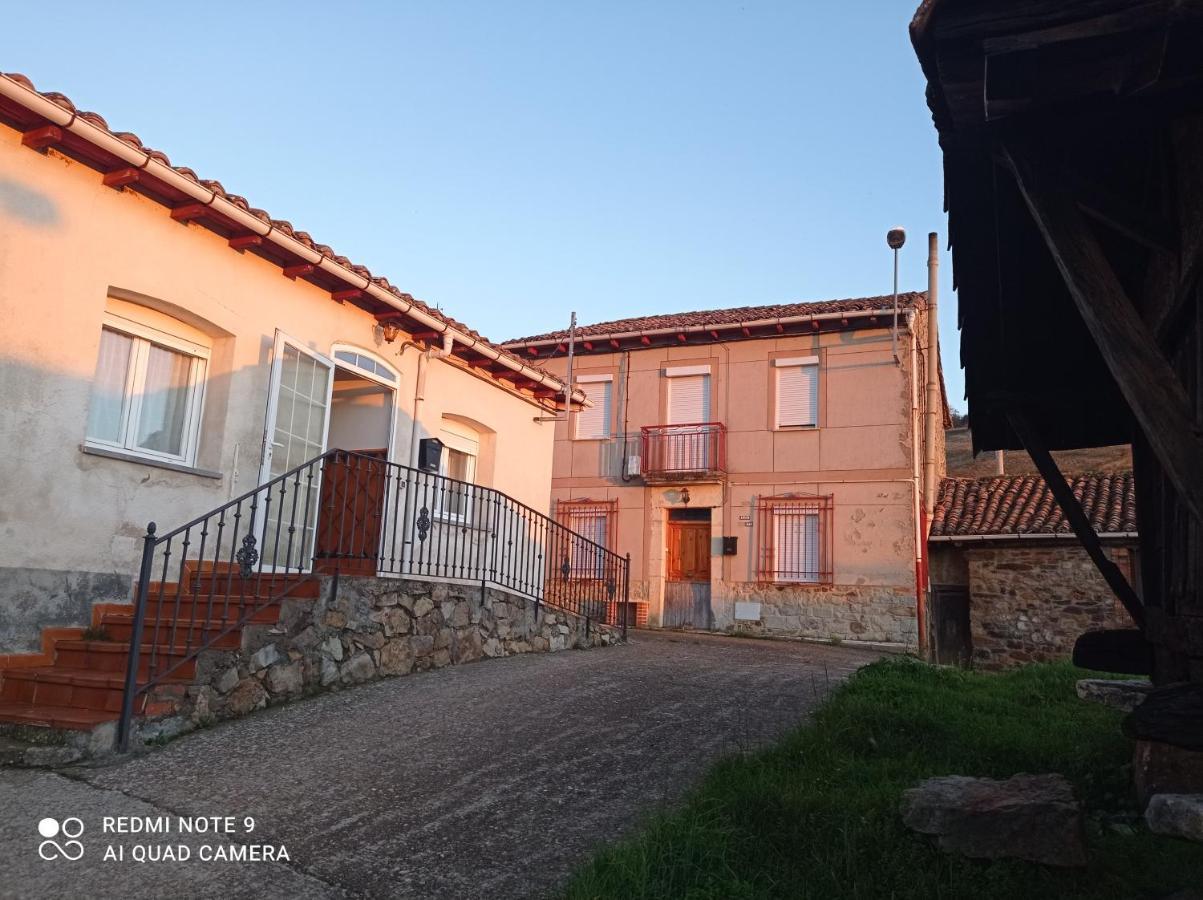 Los Tres Horreos Felechas Exterior foto