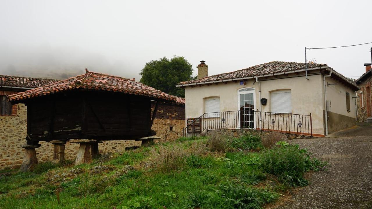Los Tres Horreos Felechas Exterior foto